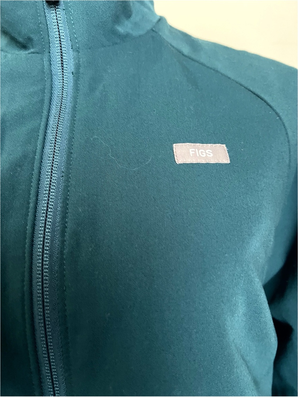 FIGS Sydney Technical Collection Full-Zip Jacket in Caribbean Blue - Picture 4 of 5